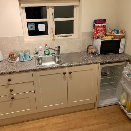 Field Cottage Bed And Continental Breakfast East Harling Bagian luar foto